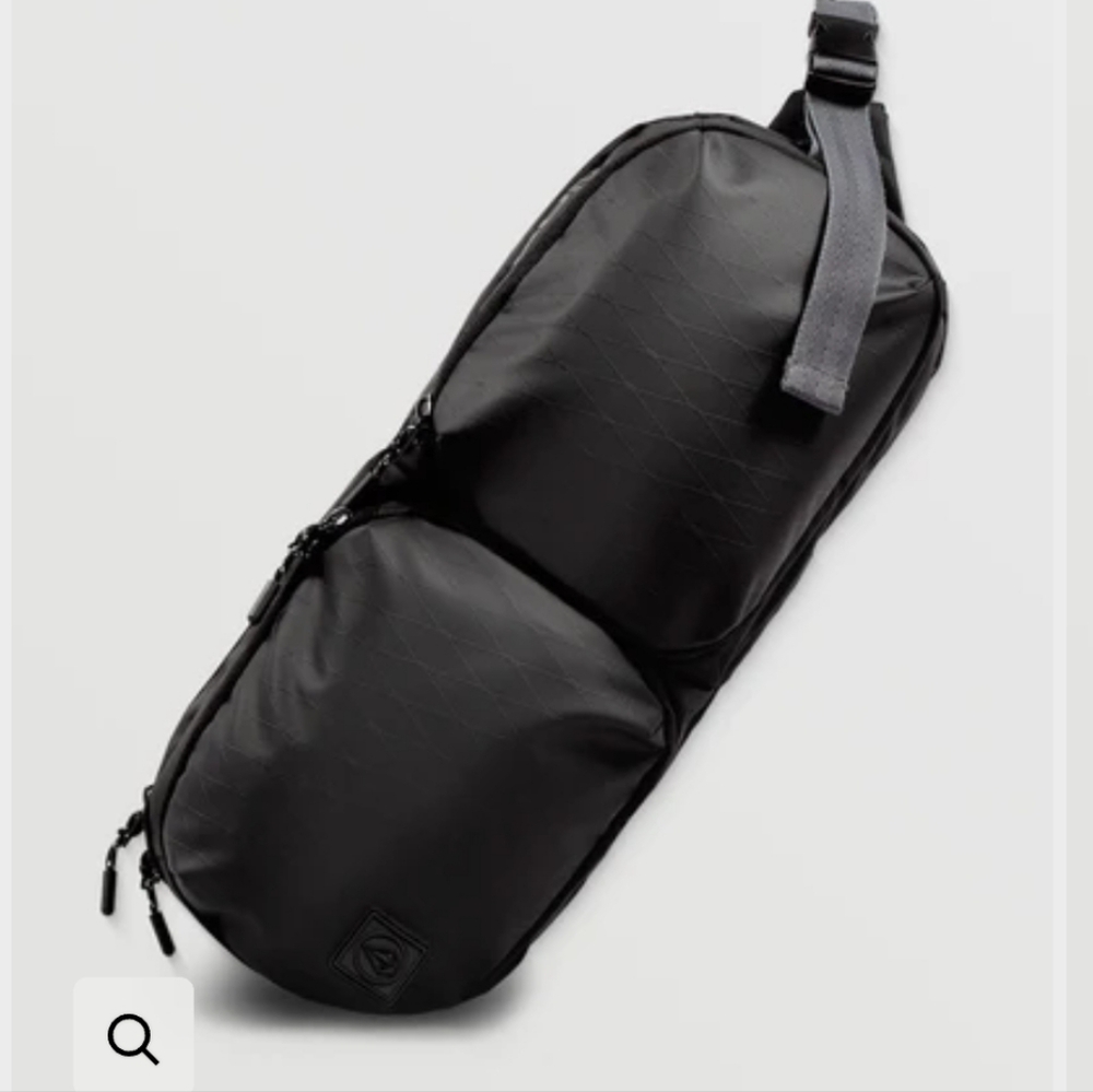 Volcom Black Men's Bag Venture Sling Pack new with tags